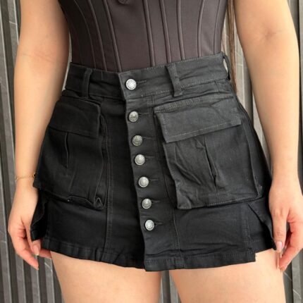 Falda short cargo negra